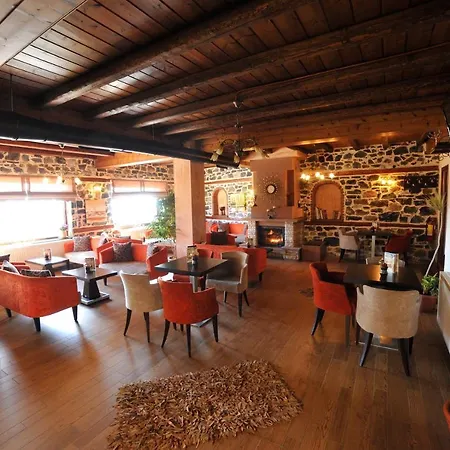 Enastron Paleósz Ájosz Athanásziosz