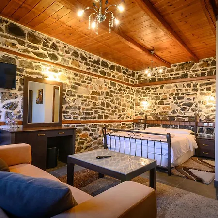 Отель Enastron 3*